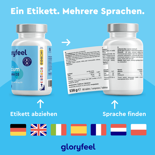 Zwei Flaschen Calcium + Vitamin D3 Tabletten von gloryfeel GmbH auf blauem Hintergrund, wobei ein Etikett teilweise entfernt wurde und darunter mehrere Sprachen und Flaggensymbole zu sehen sind.