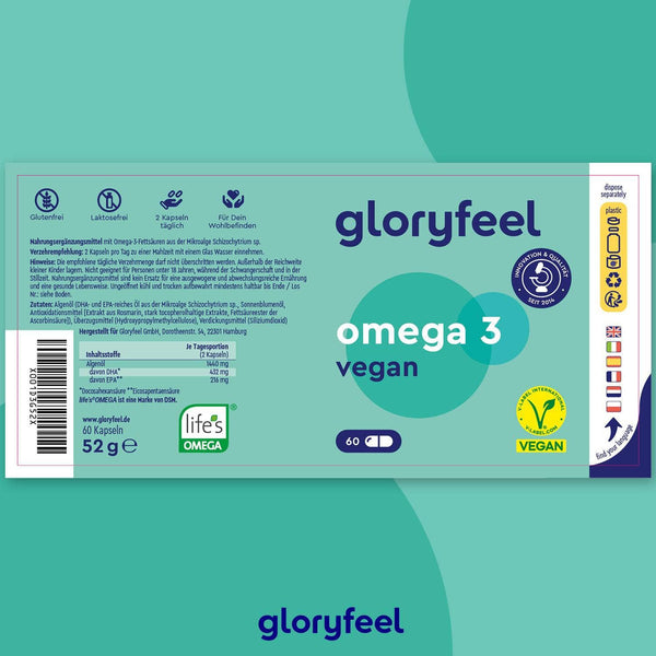 Das Etikett der veganen Omega-3-Kapseln der gloryfeel GmbH zeigt Nährwertangaben, Zertifizierungen und Symbole wie „vegan“ und „glutenfrei“. Es hebt die Algenöl-Kapseln mit einem blaugrünen Hintergrund hervor, der das Branding ergänzt und den EPA- und DHA-Gehalt hervorhebt.