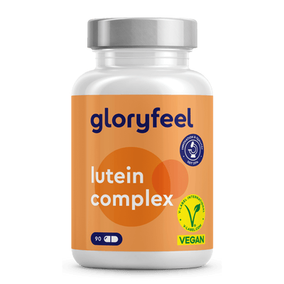 Eine Flasche Lutein-Kapseln der gloryfeel GmbH mit orangefarbenem Etikett, veganer Zertifizierung und der Aufschrift „90 Kapseln“ auf der Vorderseite.