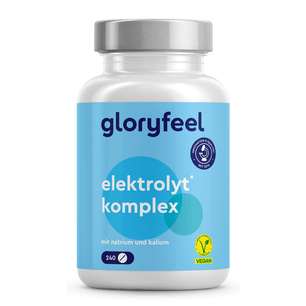Eine Flasche Elektrolyt-Tabletten der gloryfeel GmbH enthält 240 Tabletten. Auf dem Etikett sind Natrium- und Kaliumgehalt sowie Vegan- und Qualitätssicherungssymbole angegeben.