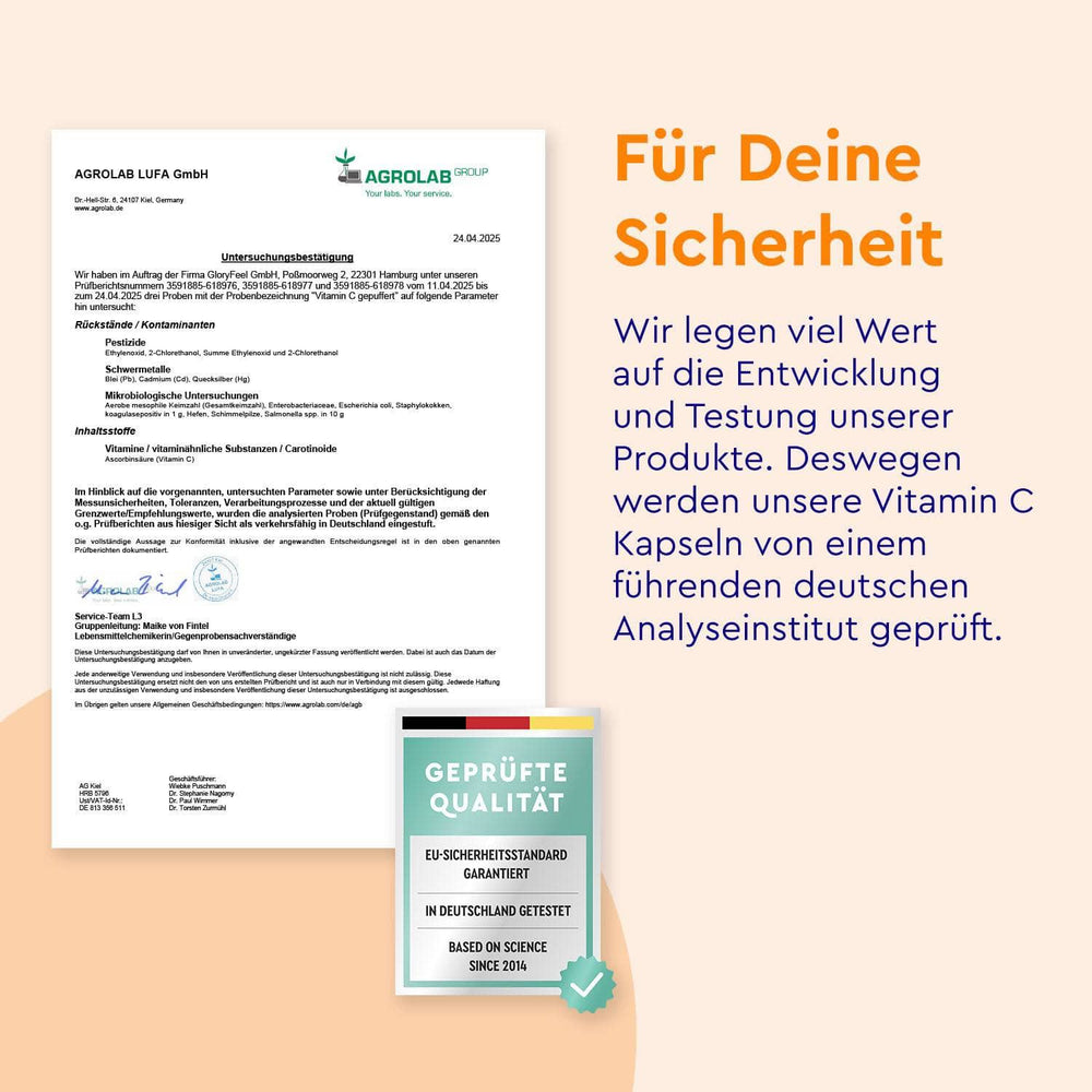 Neben dem deutschen Text ist ein Zertifikat von AGROLAB und ein Qualitätssiegel zu sehen, das darauf hinweist, dass die Vitamin C Kapseln gepuffert der gloryfeel GmbH auf Sicherheit und Qualität geprüft wurden.